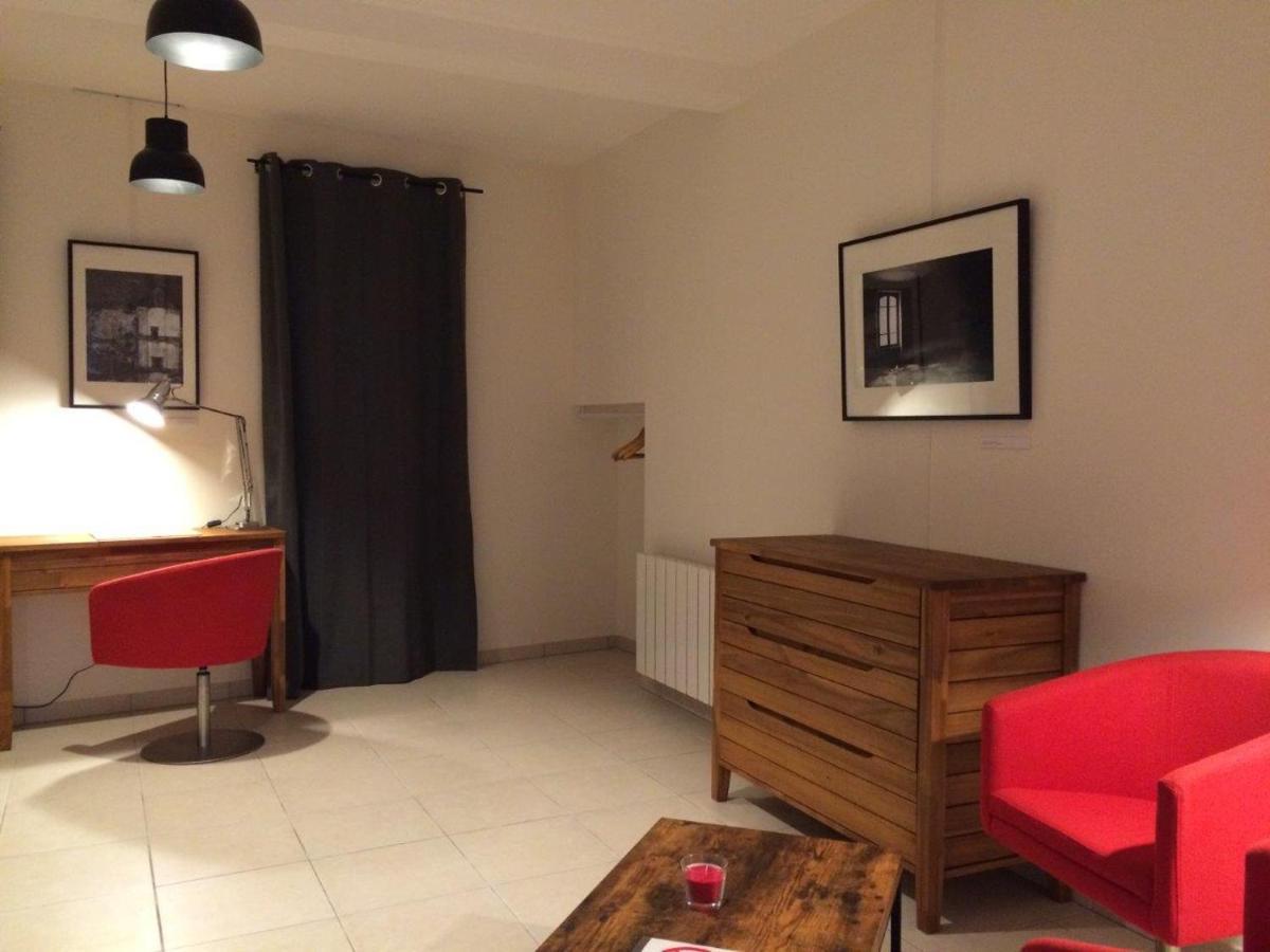 Le Studio Du Chateau Auriac-sur-Vendinelle Eksteriør bilde